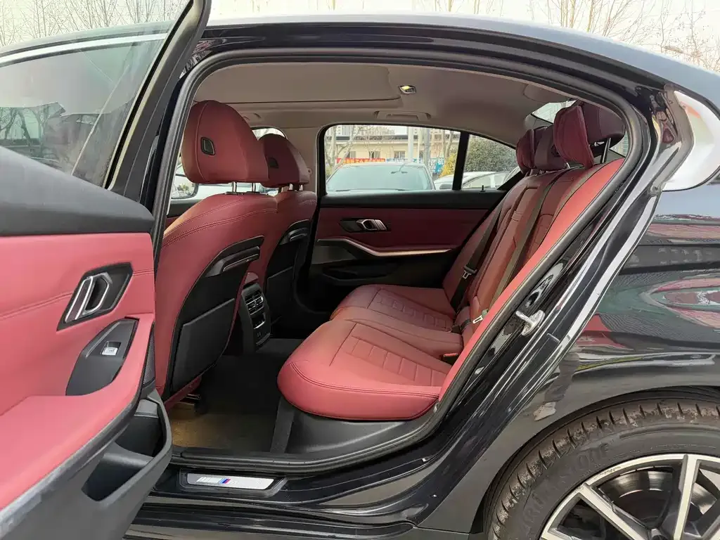 BMW 3 Series 2021 из CN, фото 7