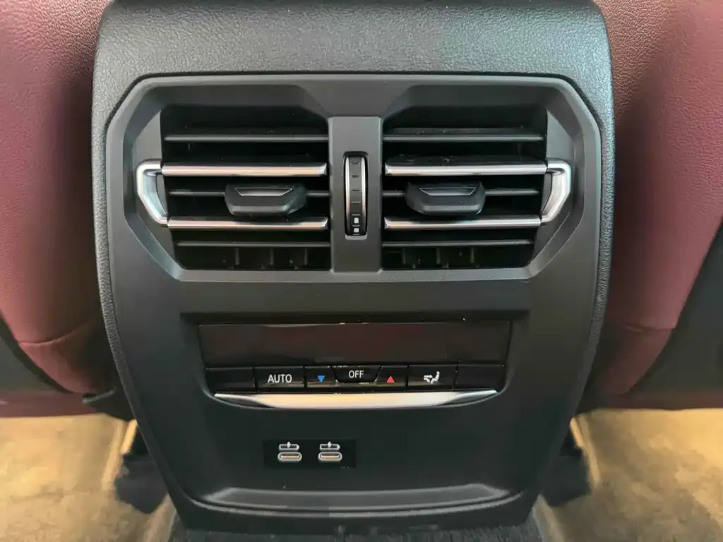 BMW 3 Series 2021 из CN, фото 2