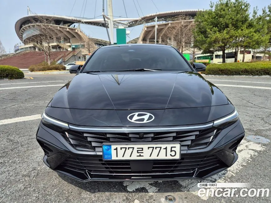 Hyundai AVANTE — фото 1