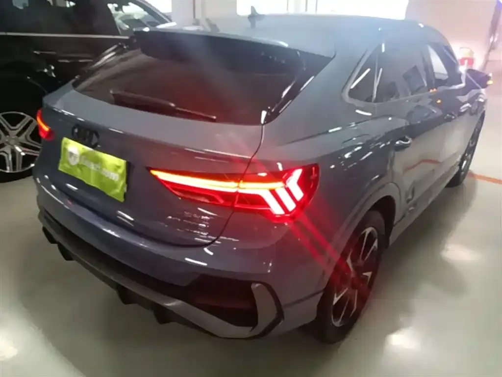 Audi Q3 Sportback — фото 3