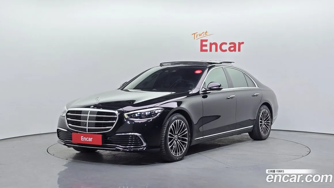 Mercedes-Benz S-Class — фото 1