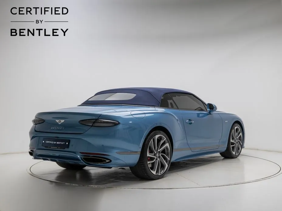 Bentley Continental 2025 из KR, фото 10