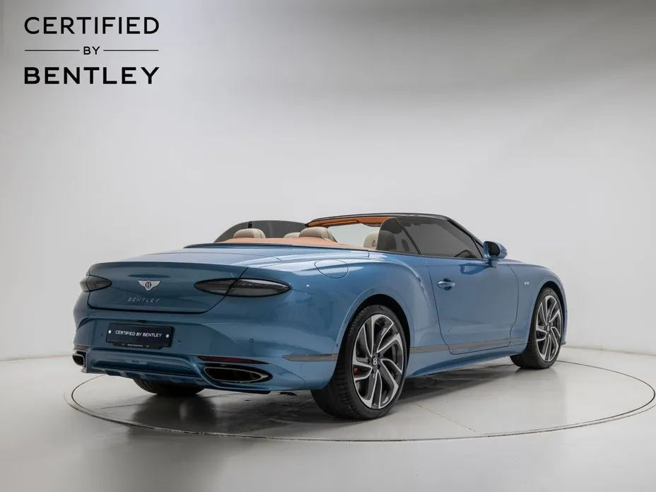 Bentley Continental 2025 из KR, фото 9