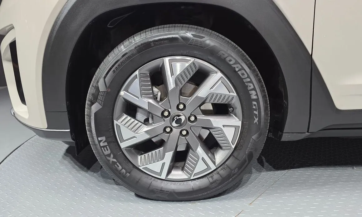 KG Mobility (Ssangyong) Torres 2024 из KR, фото 7