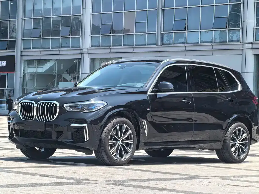 BMW X5 — фото 1