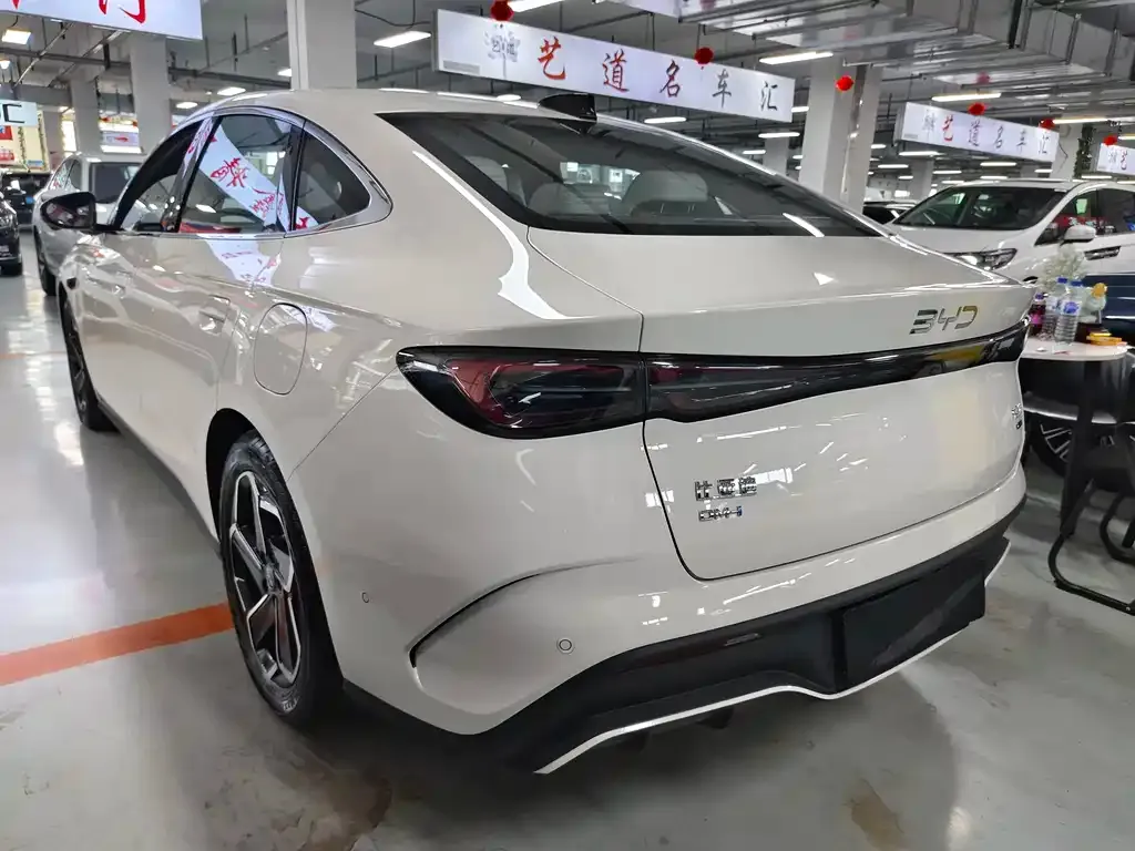 BYD Seal 06 — фото 9