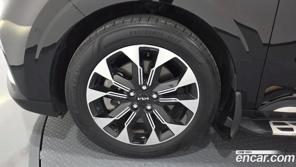 Kia Carnival 2023 из KR, фото 8