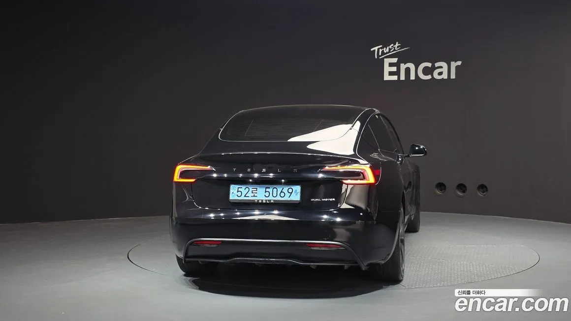 Tesla Model 3 — фото 4