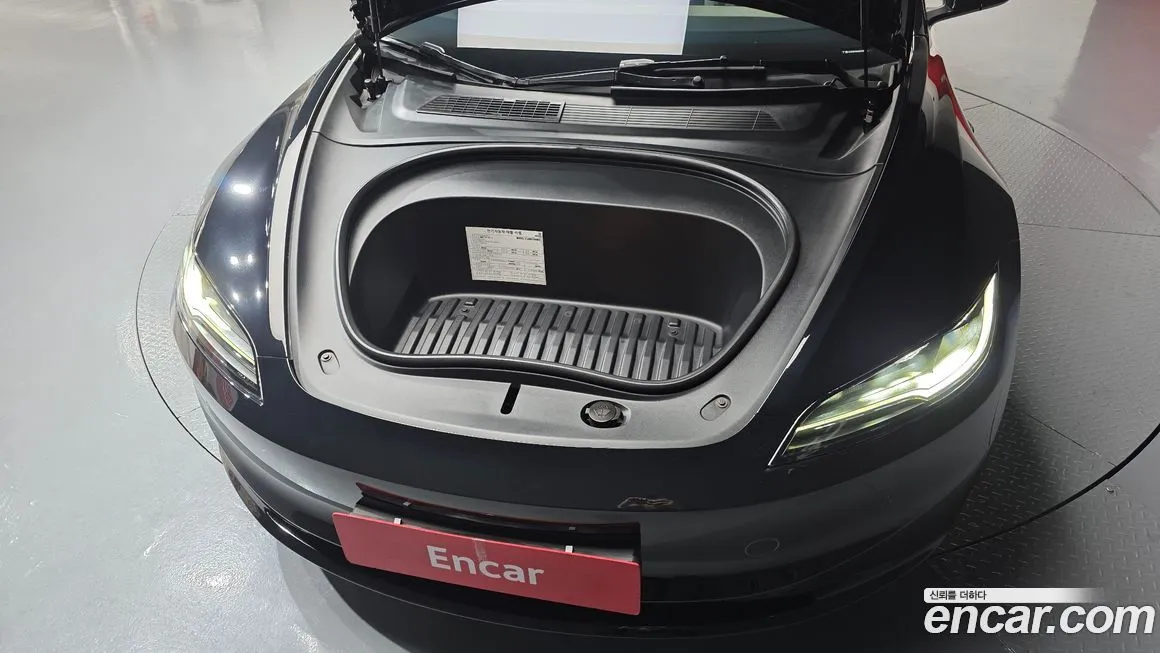 Tesla Model 3 — фото 10