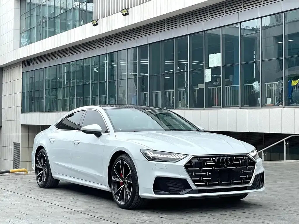 Audi A7L 2024 из CN, фото 5