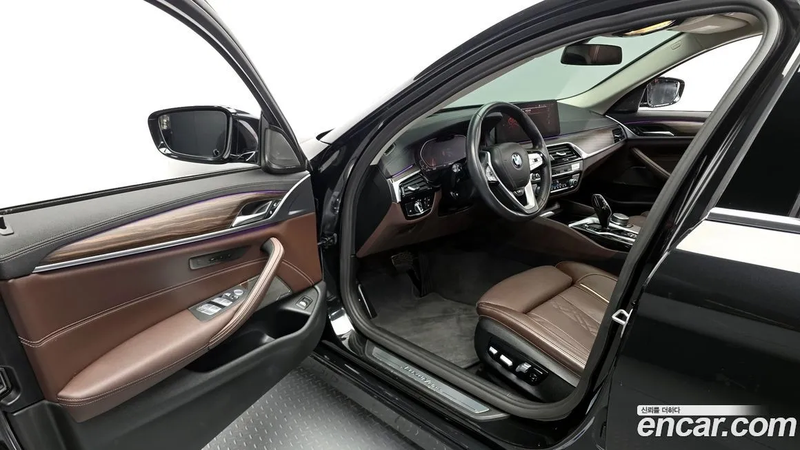 BMW 5-Series 2022 из KR, фото 8
