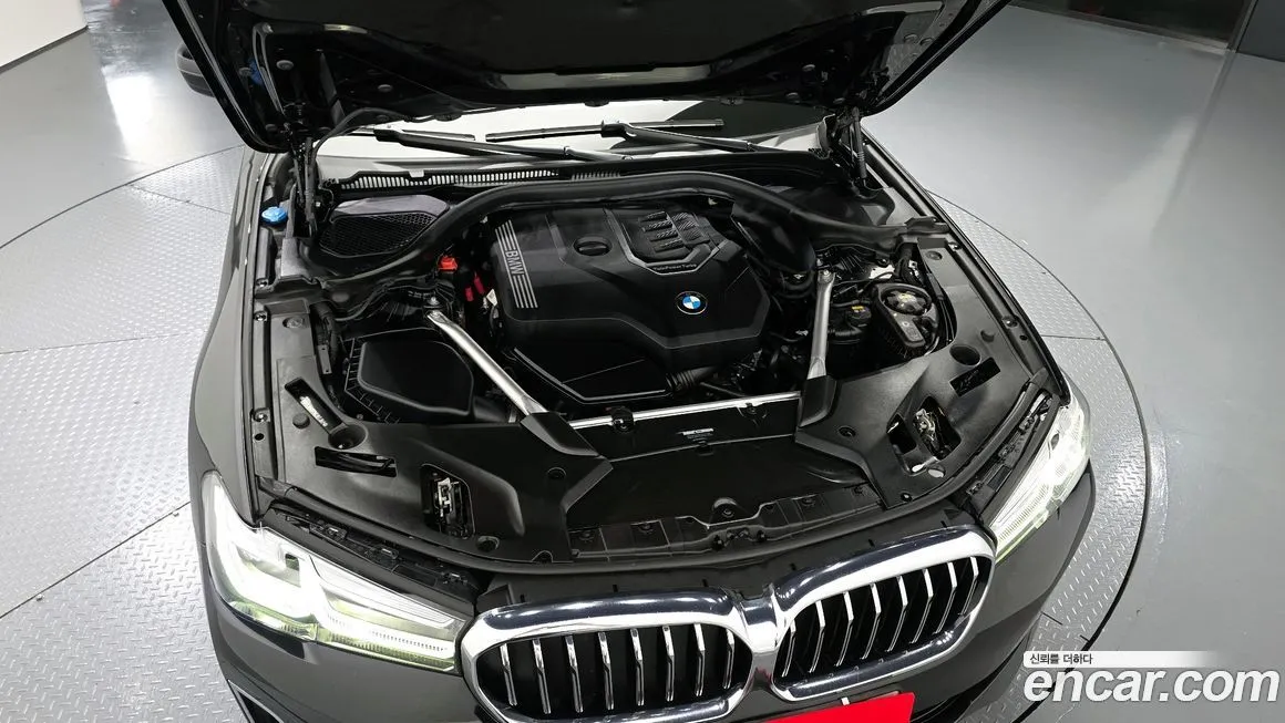 BMW 5-Series 2022 из KR, фото 10