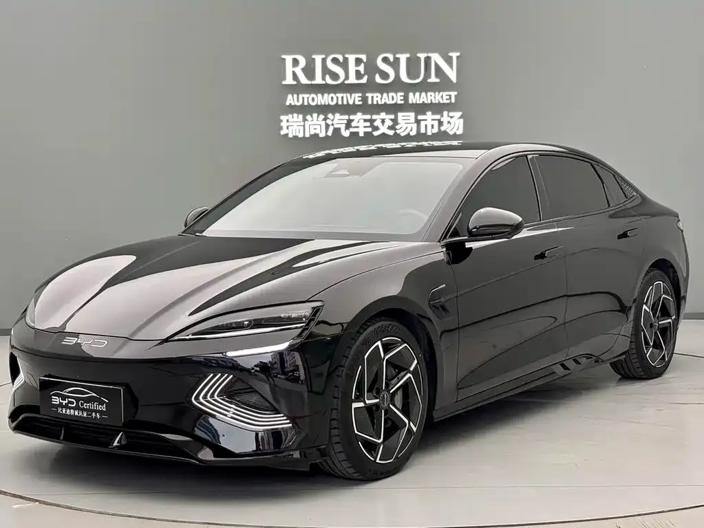 BYD Seal — фото 1
