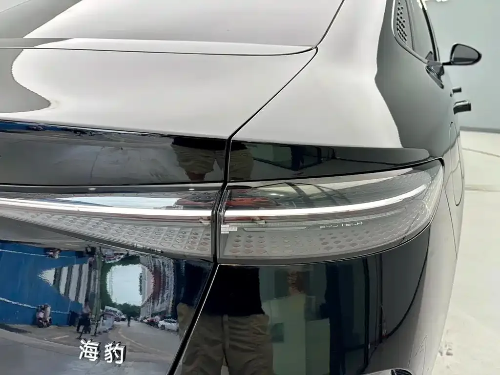 BYD Seal — фото 7