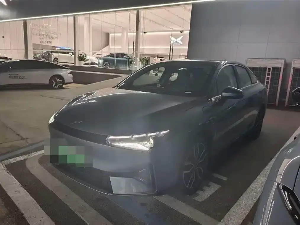 XPeng P5