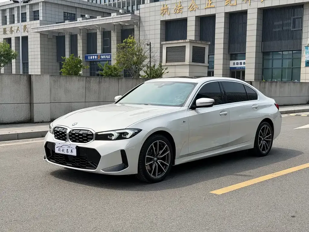 BMW 3 Series — фото 1