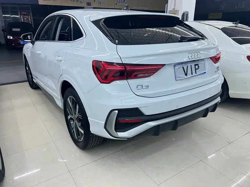 Audi Q3 Sportback 2021 из CN, фото 5