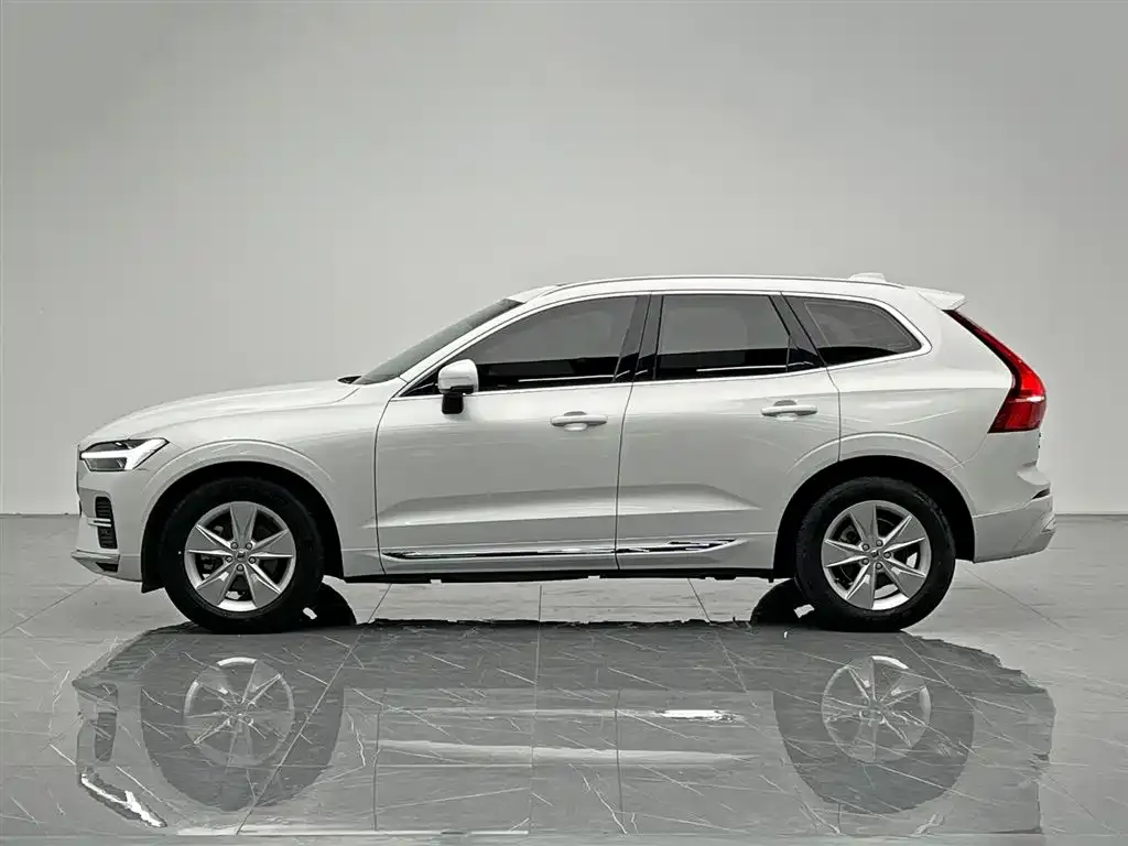 Volvo XC60 2021 из CN, фото 9