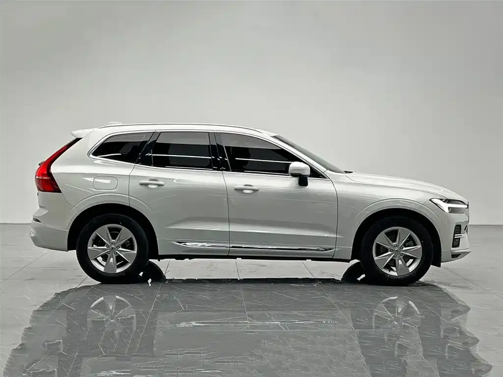 Volvo XC60 2021 из CN, фото 8