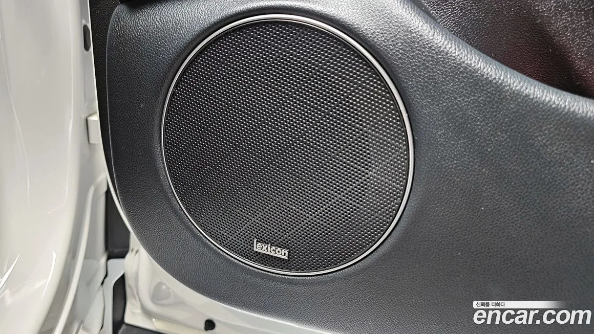 Genesis GV70 — фото 10