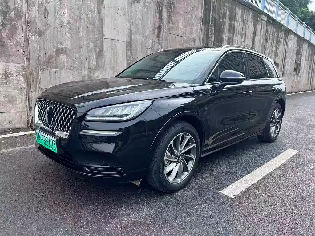 Lincoln Corsair Hybrid