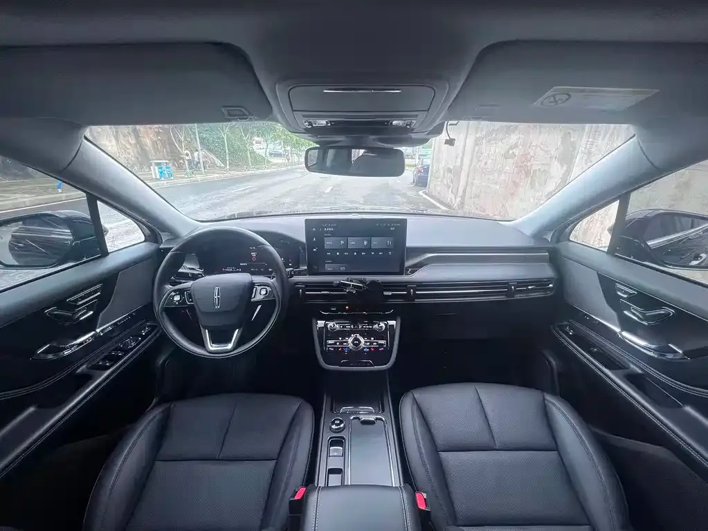 Lincoln Corsair Hybrid 2022 из CN, фото 2