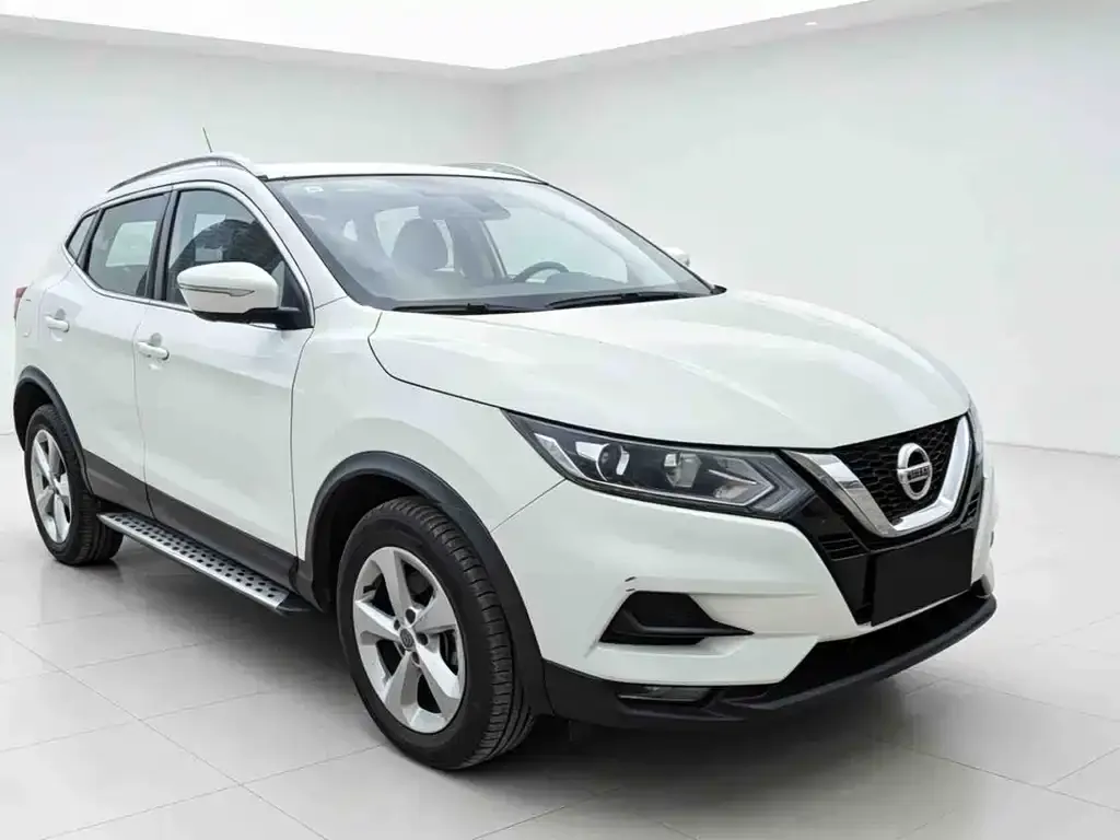 Nissan Qashqai — фото 9