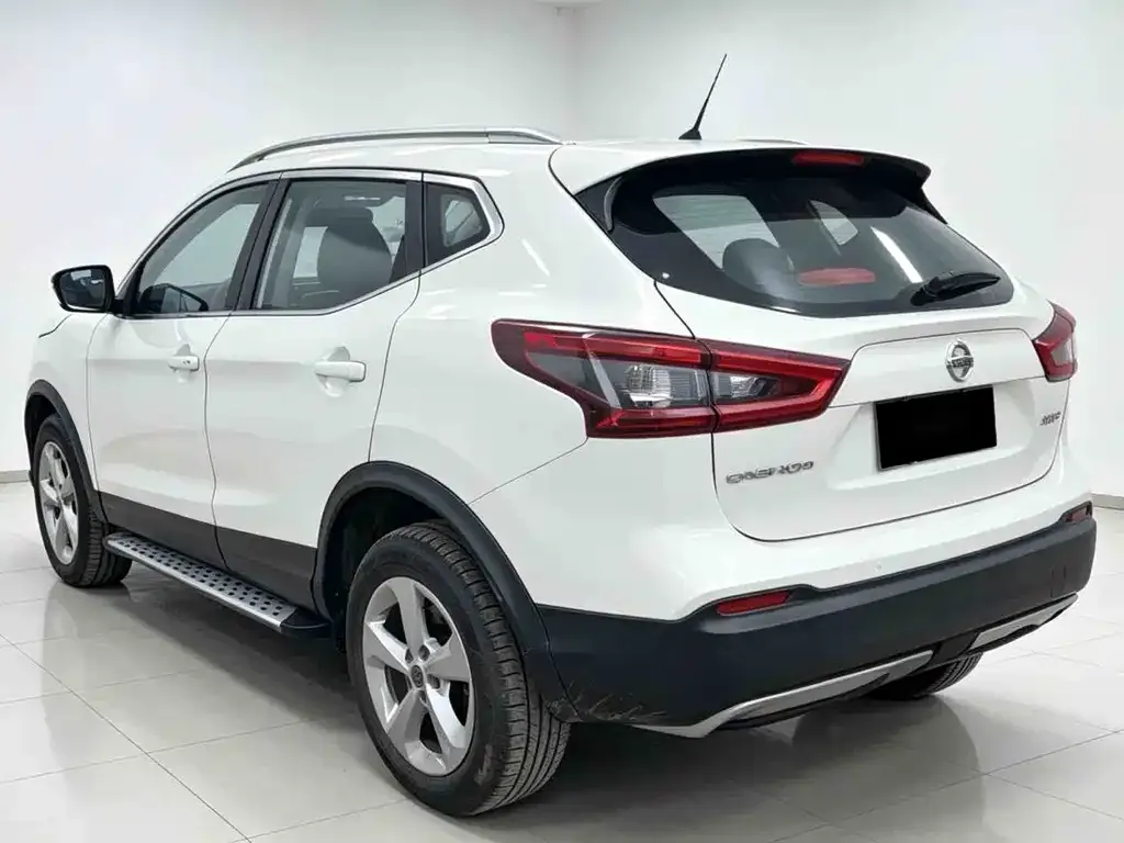 Nissan Qashqai — фото 6