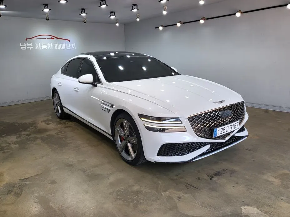 Genesis G80 — фото 1