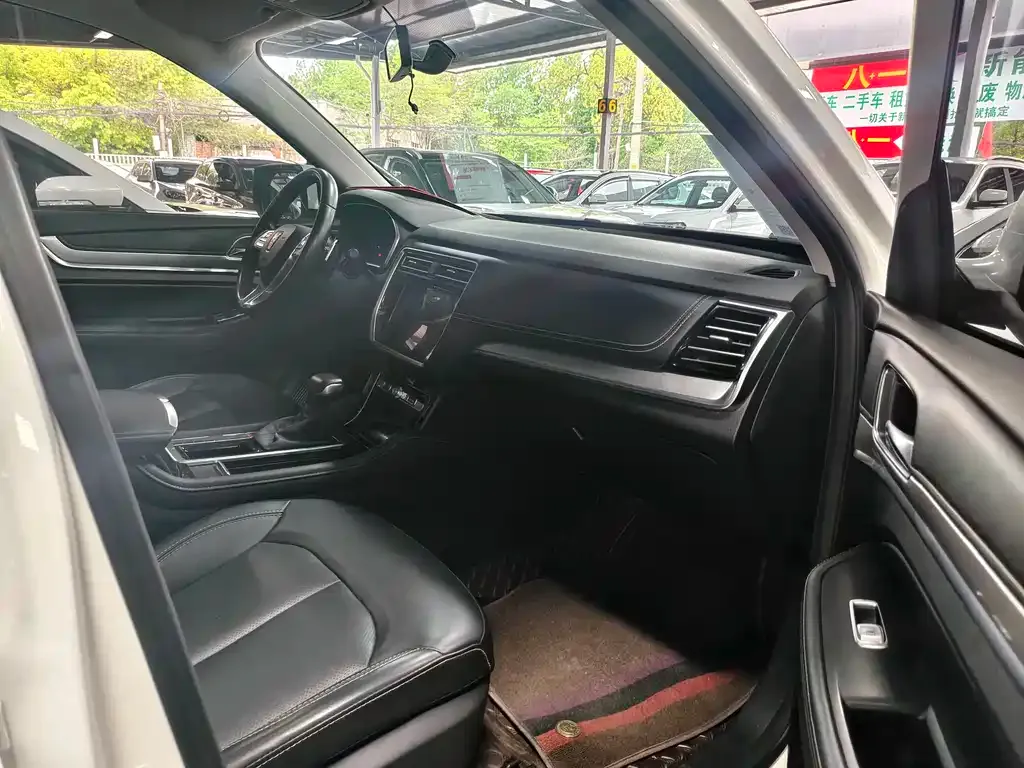 Roewe RX8 2022 из CN, фото 2