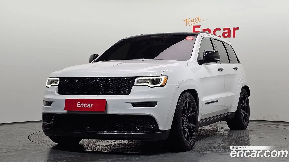 Jeep Cherokee — фото 1