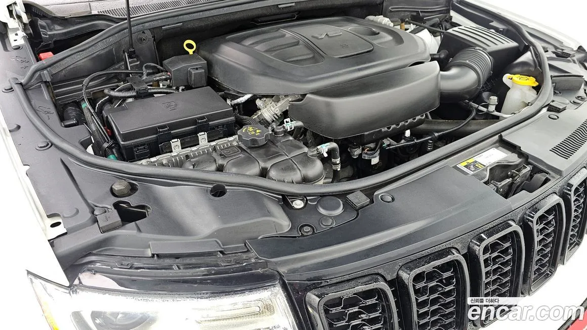 Jeep Cherokee — фото 10