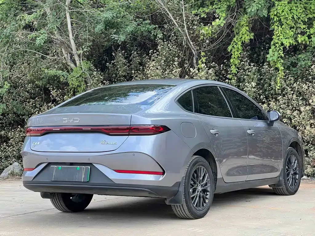 BYD Qin PLUS — фото 9