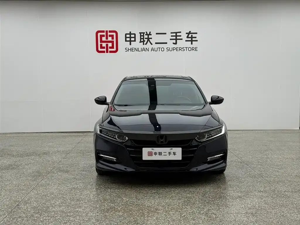 Honda Accord — фото 8