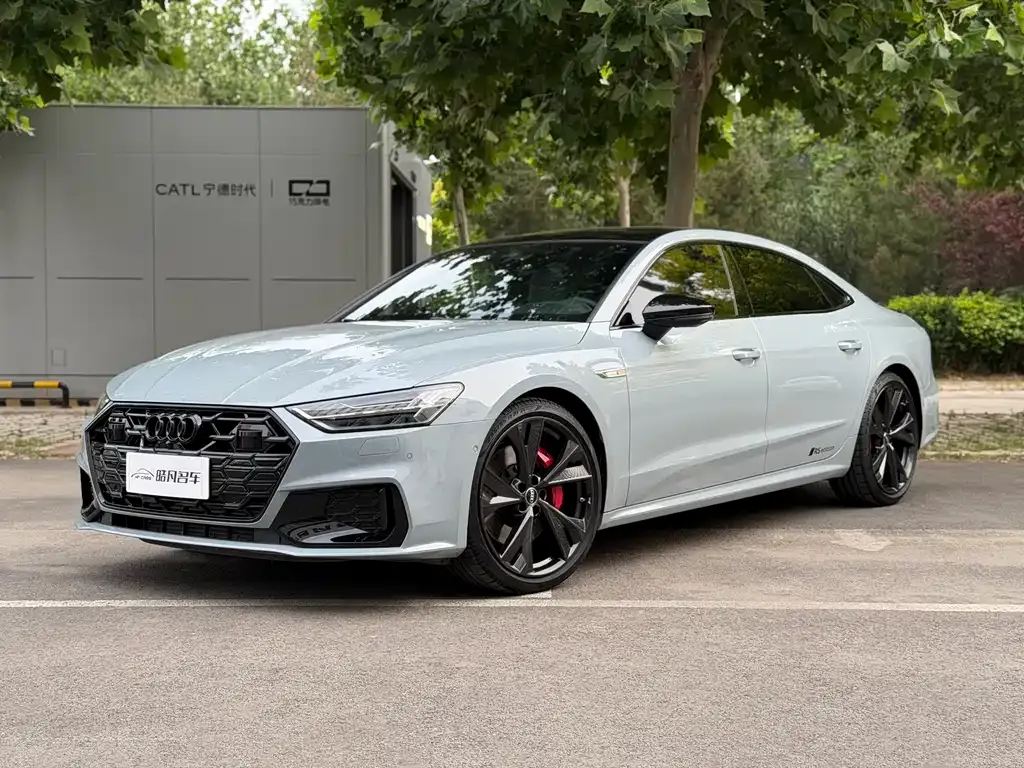 Audi A7L — фото 9