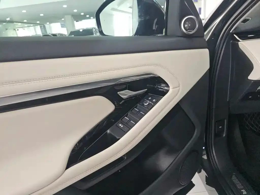 Land Rover Evoque — фото 2