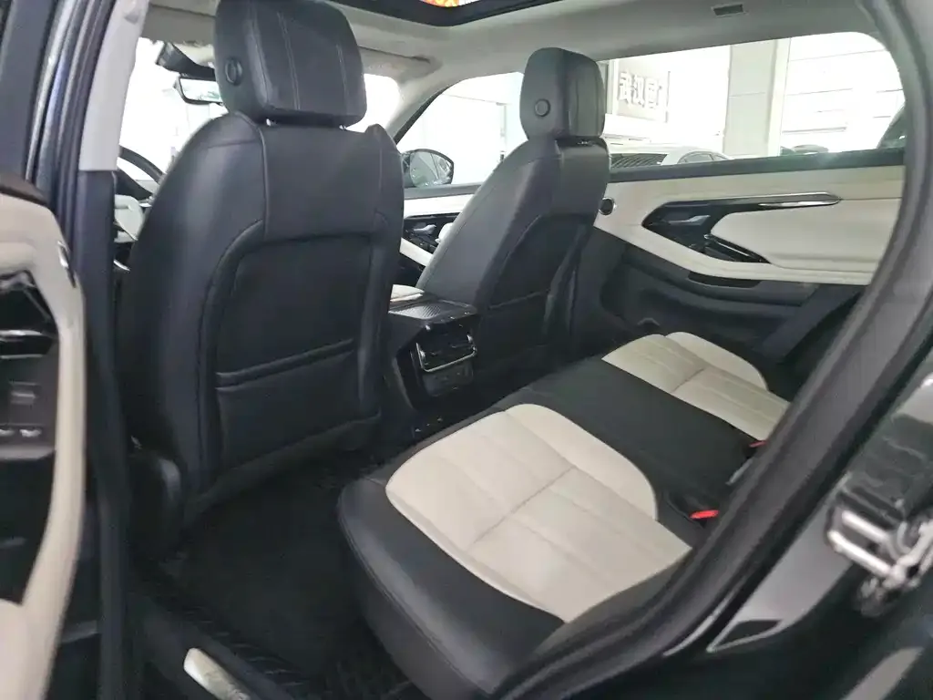 Land Rover Evoque — фото 6