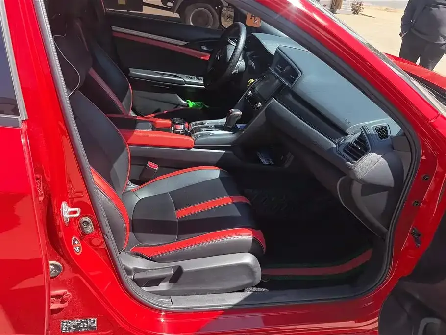 Honda Civic — фото 9