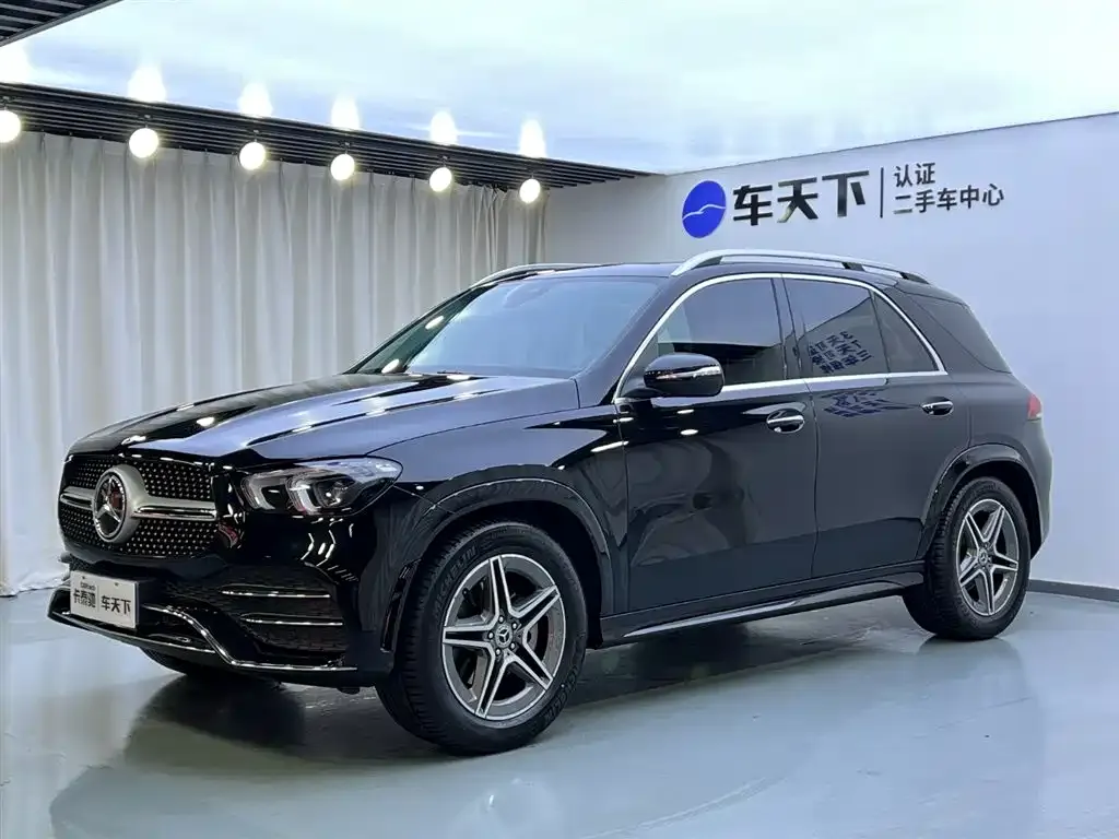 Mercedes-Benz GLE — фото 1