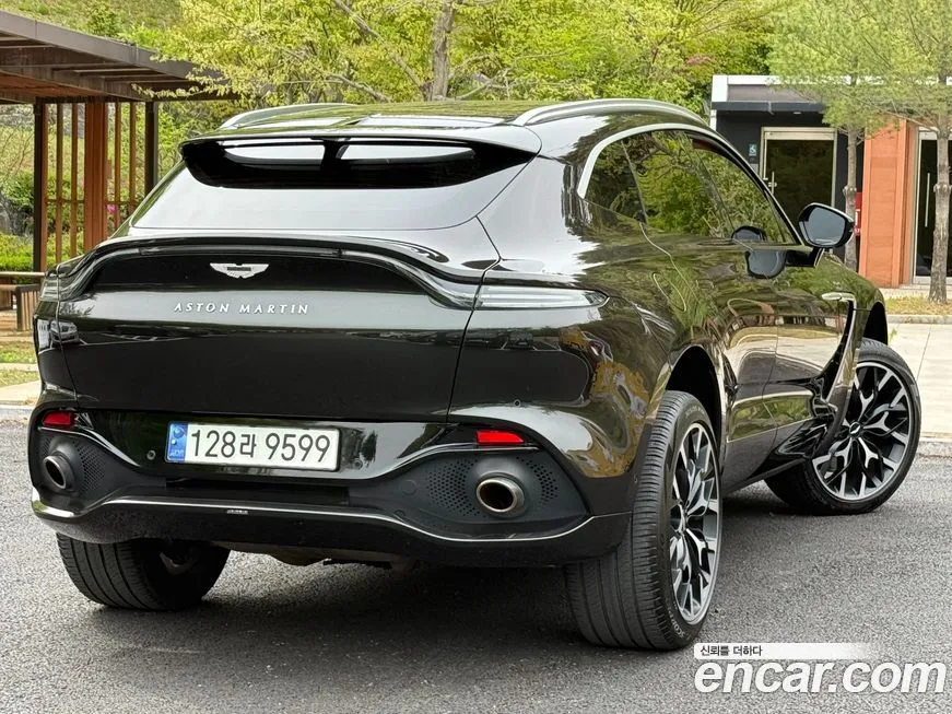 Aston Martin DBX 2021 из KR, фото 4