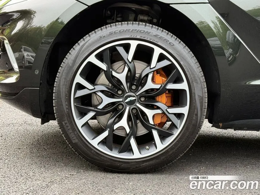 Aston Martin DBX 2021 из KR, фото 7