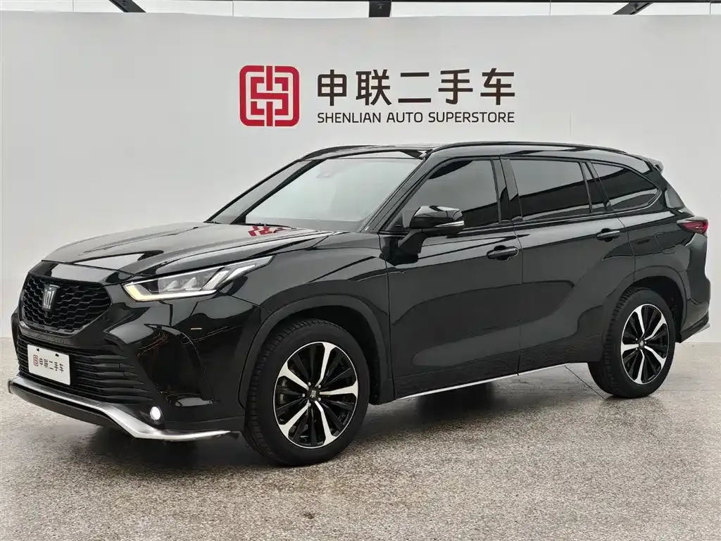 Toyota Crown Kluger