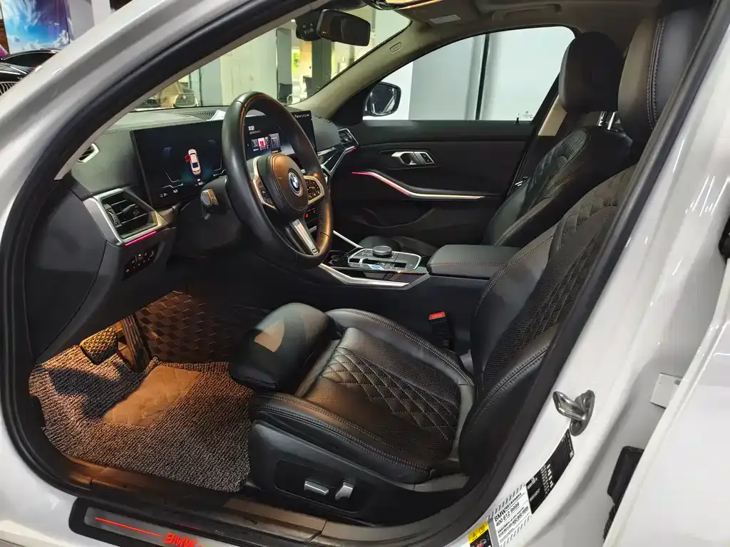 BMW i3 2023 из CN, фото 2