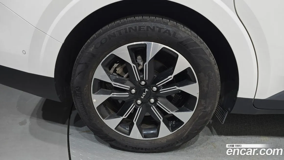 Kia Carnival — фото 10