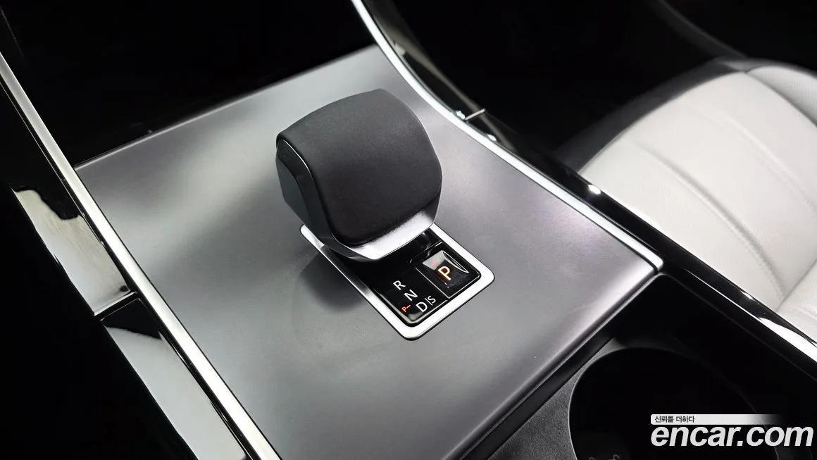 Land Rover Range Rover Evoque 2025 из KR, фото 5