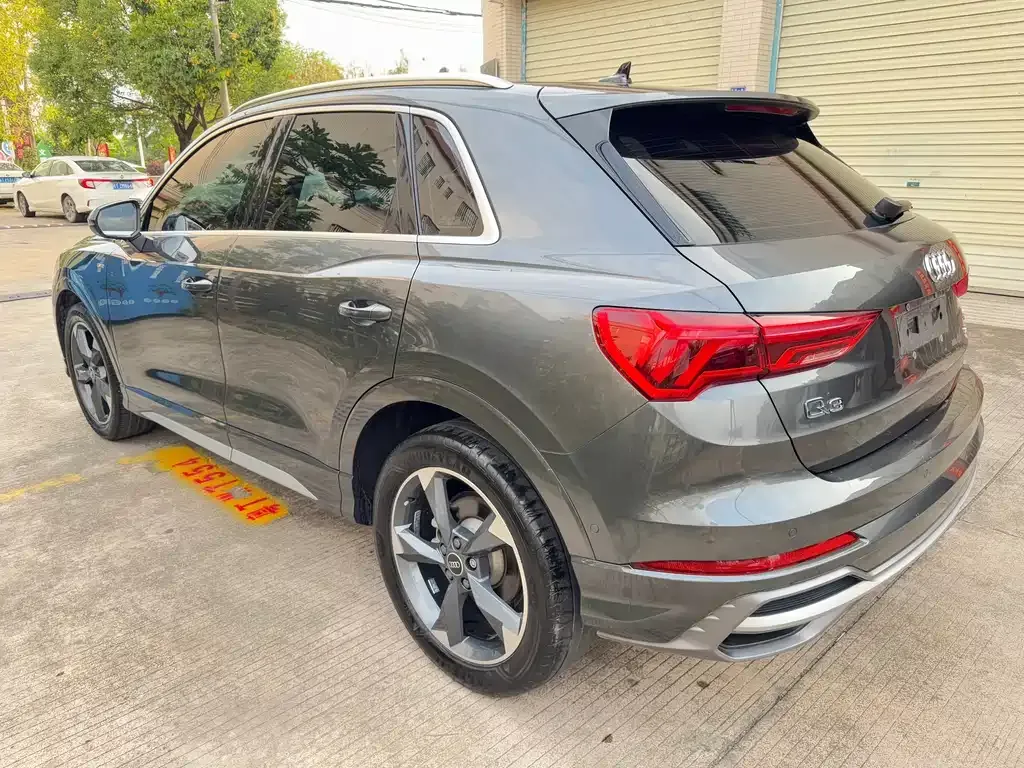 Audi Q3 — фото 9
