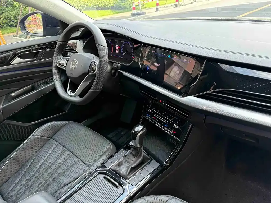 Volkswagen Passat — фото 10