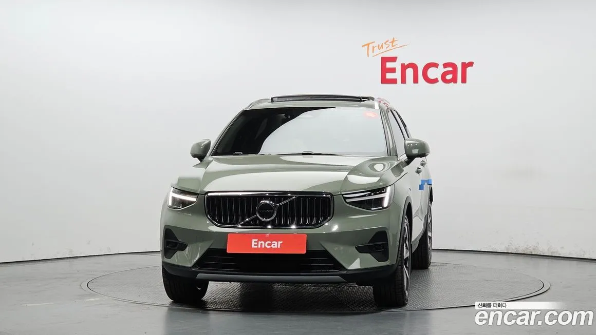 Volvo XC40 2023 из KR, фото 3