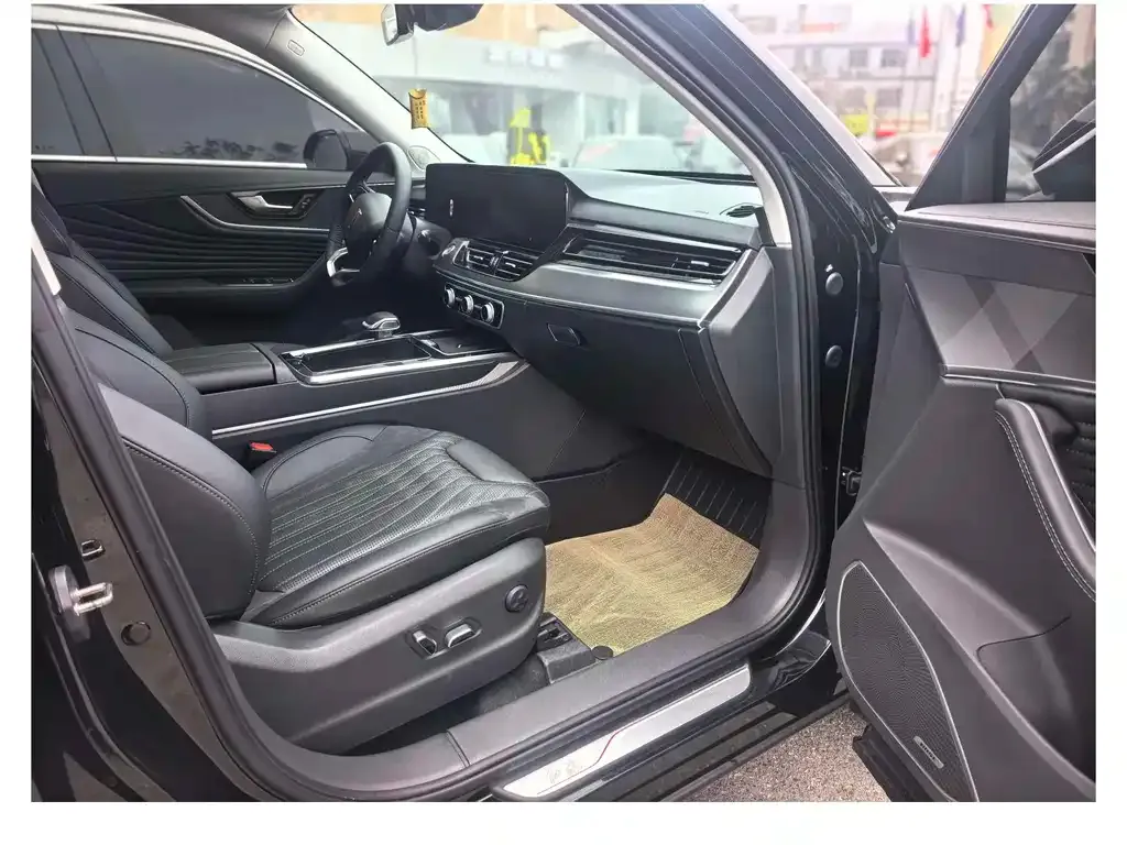 Hongqi HS5 2024 из CN, фото 8