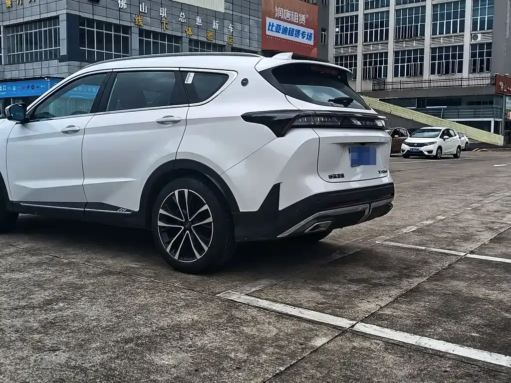 Jetour X70 PLUS — фото 10
